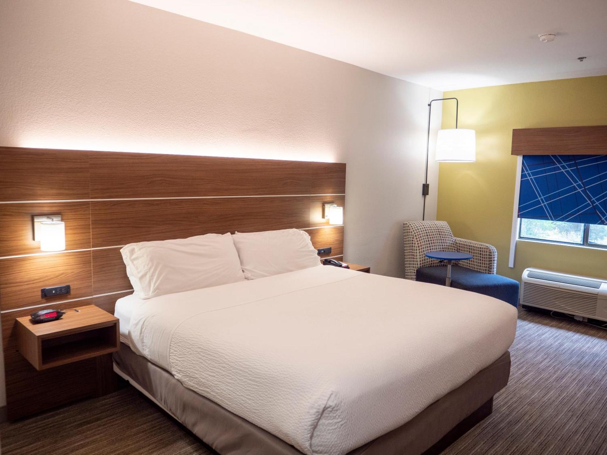 Holiday Inn Express & Suites Greenville Airport I85 By Ihg Exterior photo
